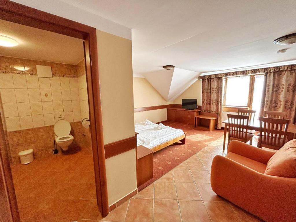 Bed and Breakfast Fonix Wellness *** 1 A Epulet Hévíz Exterior foto