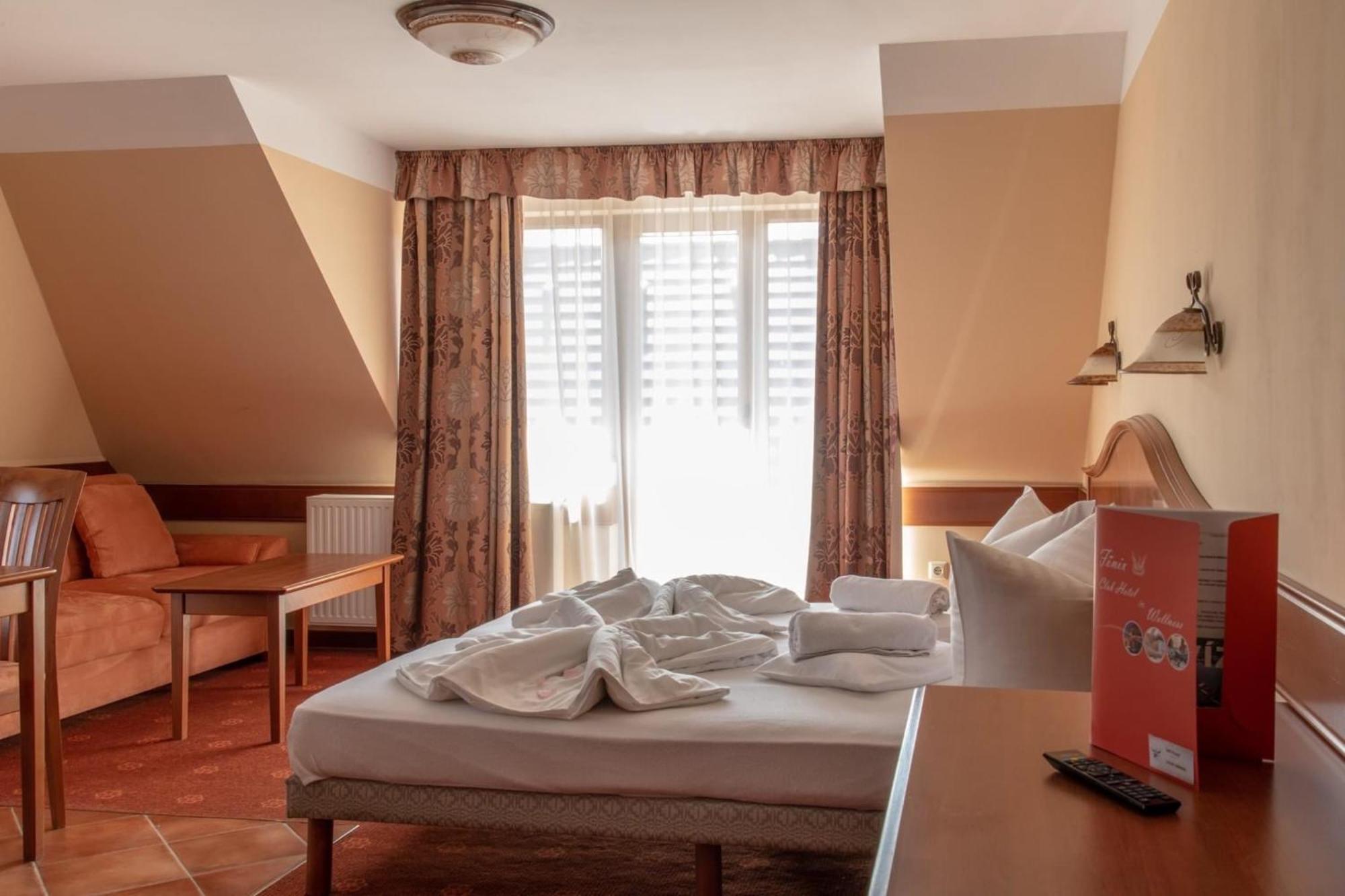 Bed and Breakfast Fonix Wellness *** 1 A Epulet Hévíz Exterior foto